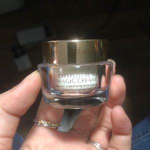 Charlotte tilbury magic cream